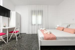 Whitegold Apartments Panagia