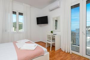 Whitegold Apartments Panagia