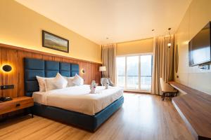 The White Rock Inn & Dine