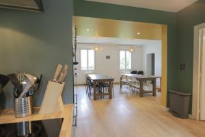 Villas Crazy Villa Radar 89 - Heated pool - Multisports field - 2h Paris - 30p : photos des chambres