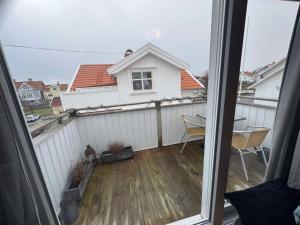 Central Apartment in Smögen with Sea View - Cozy & Homey