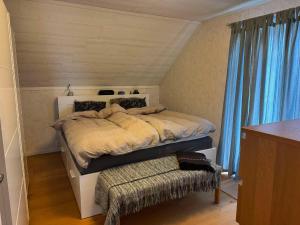 Central Apartment in Smögen with Sea View - Cozy & Homey