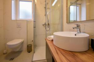 Compass Luxury Apartment