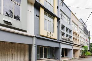 Urbanview Syariah Kost D33 Hutan Kota Srengseng