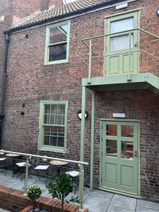 Stunning Town Centre Apartments with Spa facilities