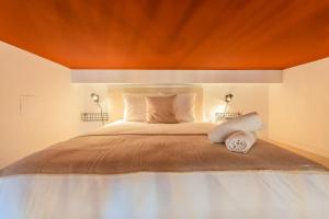 Appartements Studio pour deux en mezzanine avec petit balcon : photos des chambres