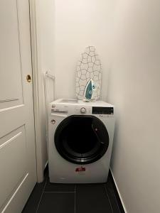 Palazzo Lomellini Historic Retreat by M3trocubo