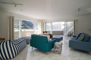 BeachFront Designer Villa in Secure Estate