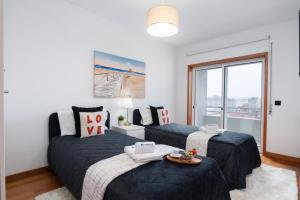 Spacious Escape Near the Beach by Host Wise