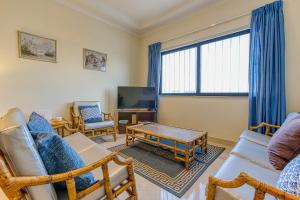 Qawra Seafront with large front terrace