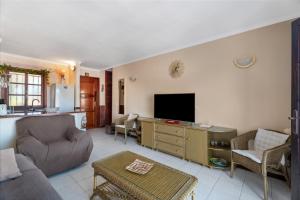 Exclusive Las Americas property