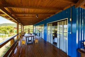 Casa Container - Pousada Container da Montanha AZUL