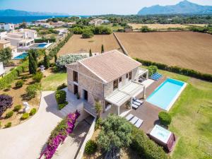 Villa Gran Barcares for 16 by BeBreeze