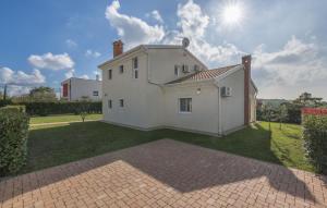 Villa Anita for 7 people near Poreč with private pool and beautiful garden