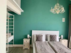 Three-Bedroom Superior Apartment