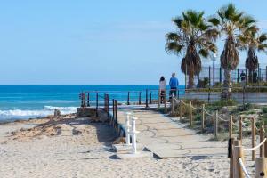 Dahlia - Luxurious Apartment with Spacious Terrace