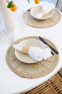 Dahlia - Luxurious Apartment with Spacious Terrace