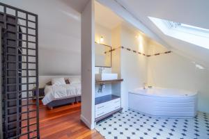 Grande maison 11 pers piscine & Châteaux Loire