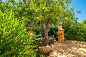 Patroves Ranch - private pool & sea views