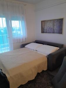 Apartman Tombili 7- minute walk to the Valsaline beach and Lungomare promenade