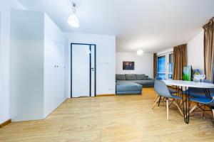 Apartamenty Zamkowe- High Standard Apartment City Center by StayNest