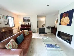 Villa - Casco Antiguo de Girona - Piscina y Jardín - Fornells de la Selva