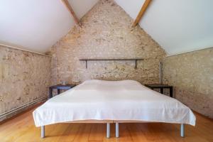Maisons de vacances Maison de campagne sud Touraine avec piscine 8px : photos des chambres