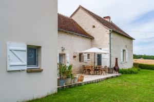 Maisons de vacances Maison de campagne sud Touraine avec piscine 8px : photos des chambres
