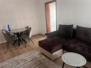 Ultracentral Apt