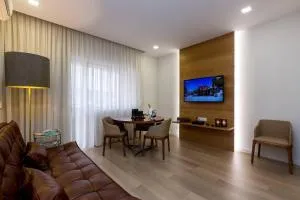 The Office Guest - Ponte