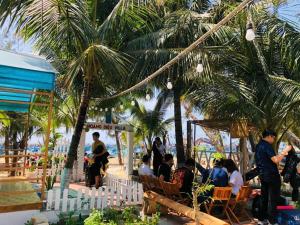 Nguyên căn Villa 300m2 Phú Quý