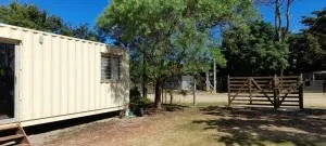 Contenedor y espacio verde - 帕尔克德尔普拉塔