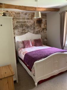 Appartements Brittany Countryside Retreat 3 Bedrooms Sleeps 6 Pet Friendly Heated Swimming Pool Free Wifi : photos des chambres