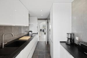 Unmatched Location, Breathtaking Views, Garage