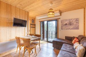 Appartements Les Cariolettes - Vue montagne et jardin : photos des chambres