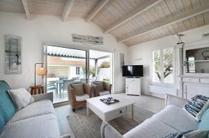 Maisons de vacances Villa Coraly - piscine chauffee et jardin : photos des chambres