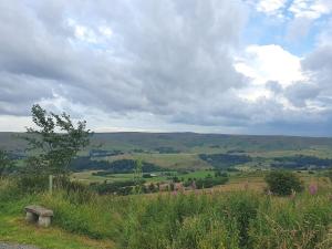 Country cottage with panoramic views