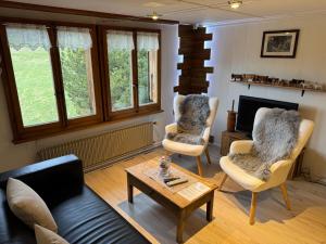 Enzian 4 Zi Ferienwohnung in Landhaus