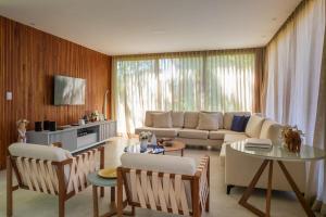 Casa na Praia do Forte com 7 suítes - Azores Beach House