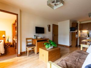 Appartements Appartement 1 chambre, piscine, sauna, parking en hyper centre-ville - FR-1-296-432 : photos des chambres