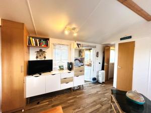 Villas Charmant Mobile-home 6 personnes sur terrain prive a Guidel-Plages - ROZVEN : photos des chambres