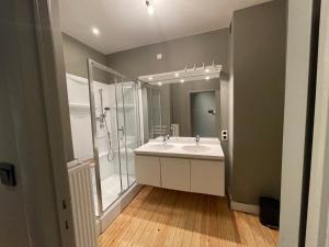 -Le bel abri- à 2 pas de la mer