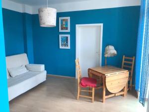 Annastraße - gemütlich mit schaukeln auf dem Balkon