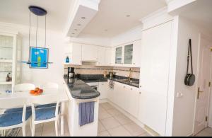 Primera línea Montemarina Anfi del Mar