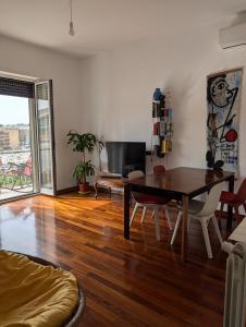 Spacious and silent two-bedroom apartment in Tor Marancia