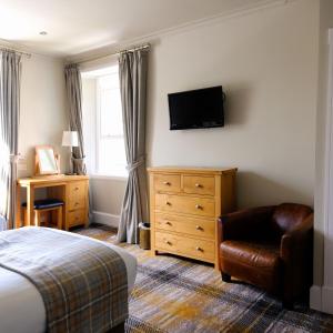 Classic Twin Room room in Glen Mhor Hotel