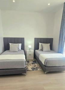 Isas Pier View House