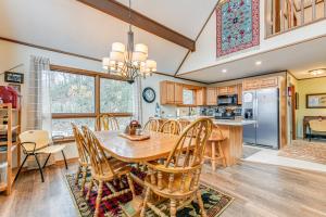 Family Friendly! Mtn Getaway in Maggie Valley