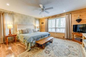 Family Friendly! Mtn Getaway in Maggie Valley