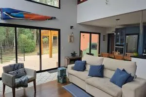 Casa, Pequeno Bosque e vista para Horizonte - Parurus